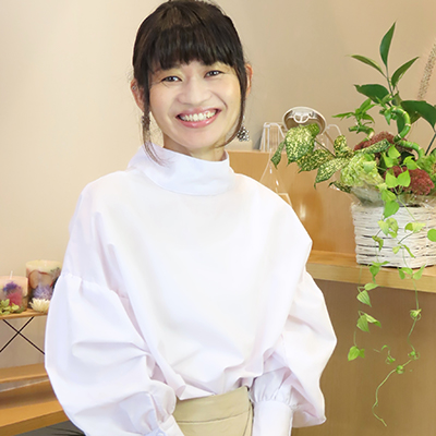 伊由香利